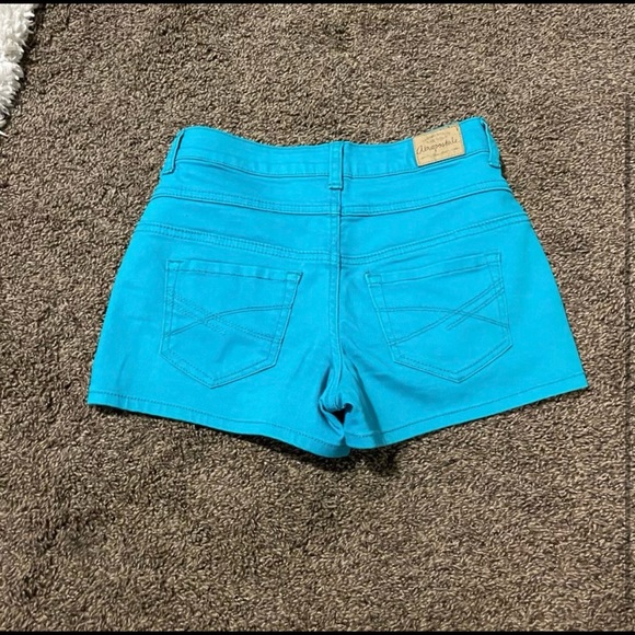 Aéropostale High-Rise Shorty
Great condition, only worn a few times - Picture 2 of 3